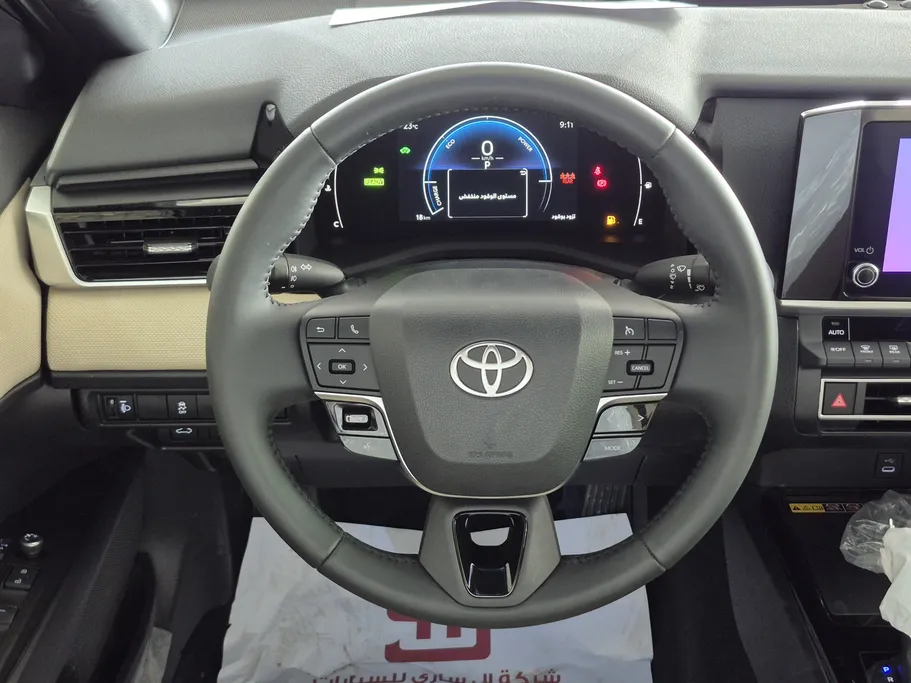 تويوتا كامري LE HEV 2025 