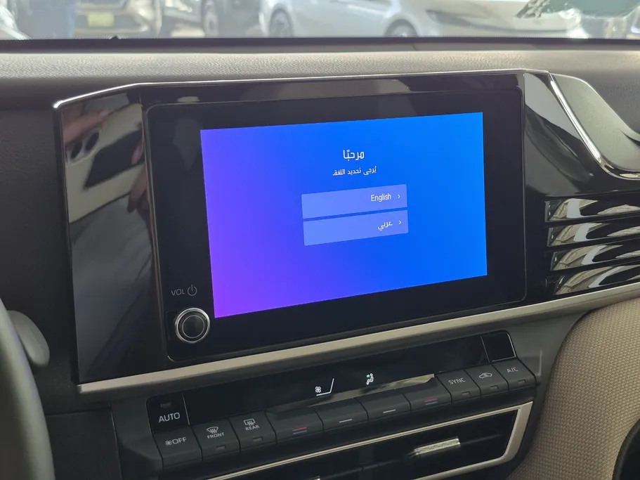 تويوتا كامري LE HEV 2025 