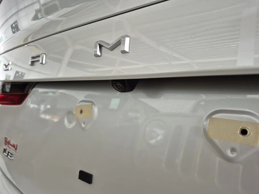 تويوتا كامري LE HEV 2025 