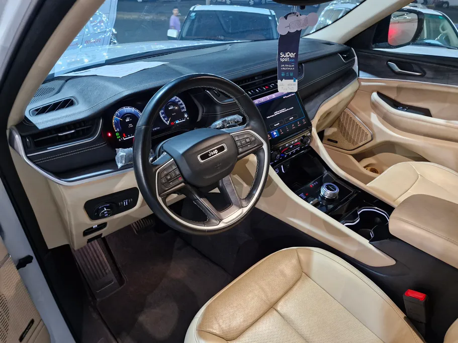 2022 Jeep Grand Cherokee ليمتد 