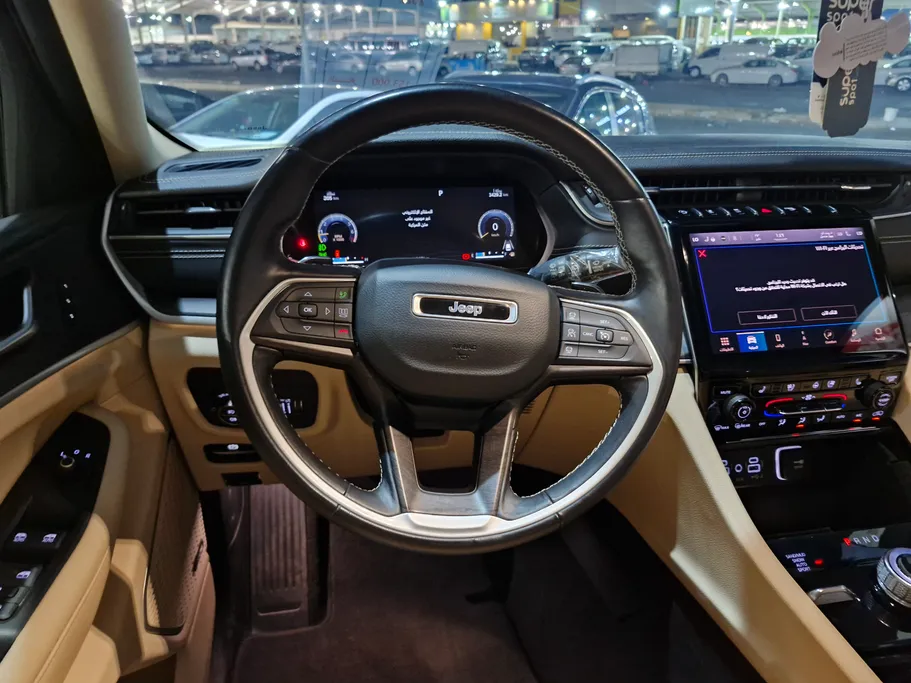 2022 Jeep Grand Cherokee ليمتد 