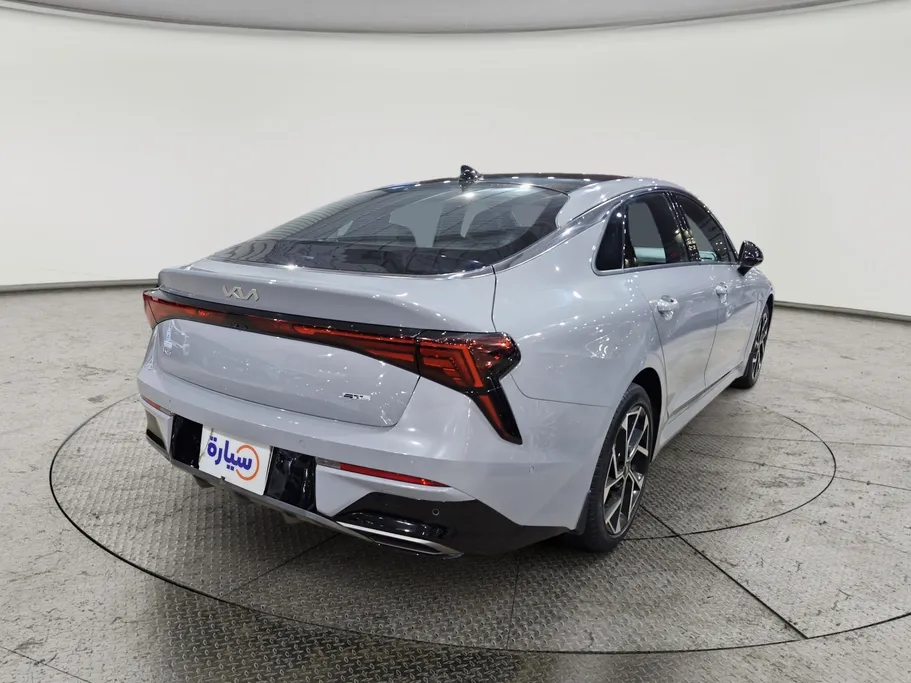 2025 Kia K5 GT Line 