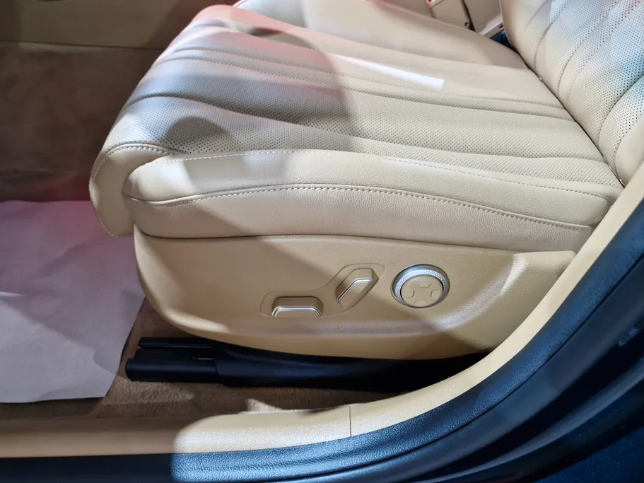 2025 Genesis G80 PRESTIGE 