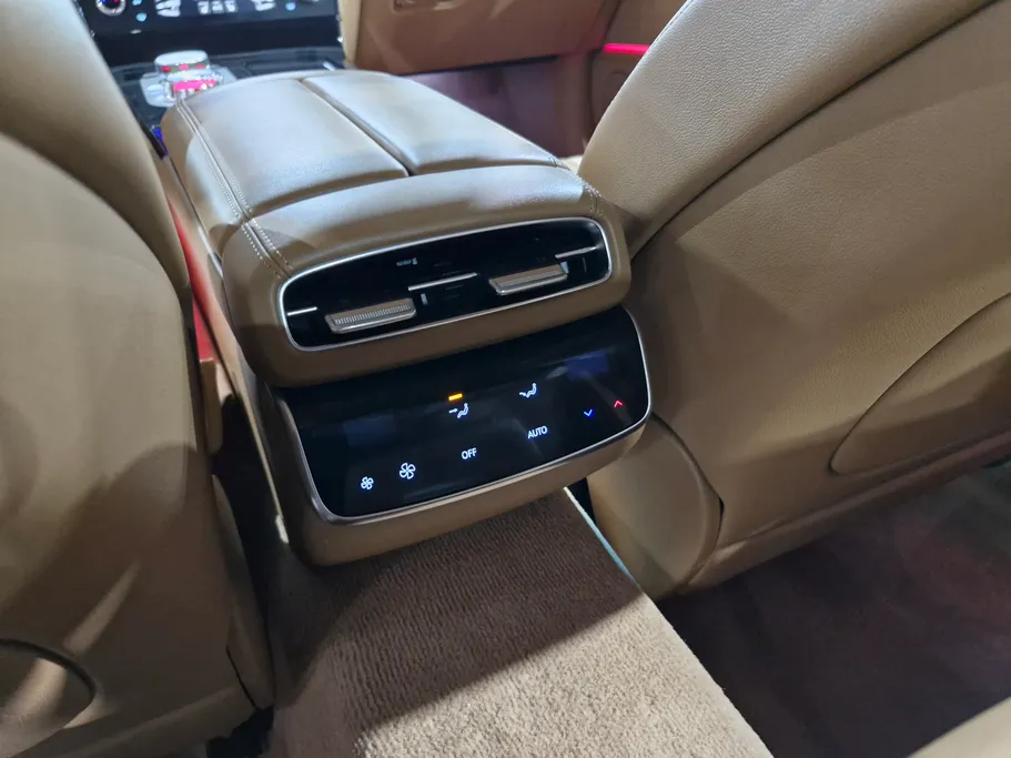 2025 Genesis G80 PRESTIGE 