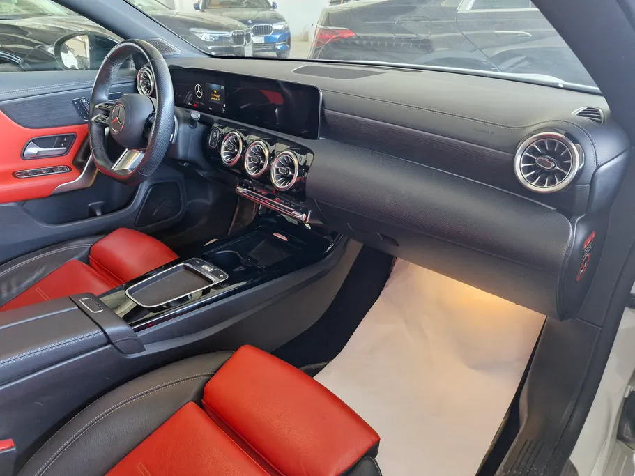 2024 Mercedes CLA 200 