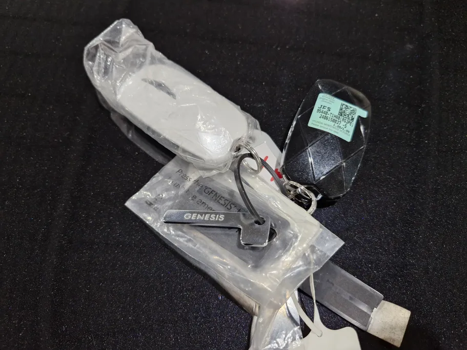 2025 Genesis G80 PRESTIGE 