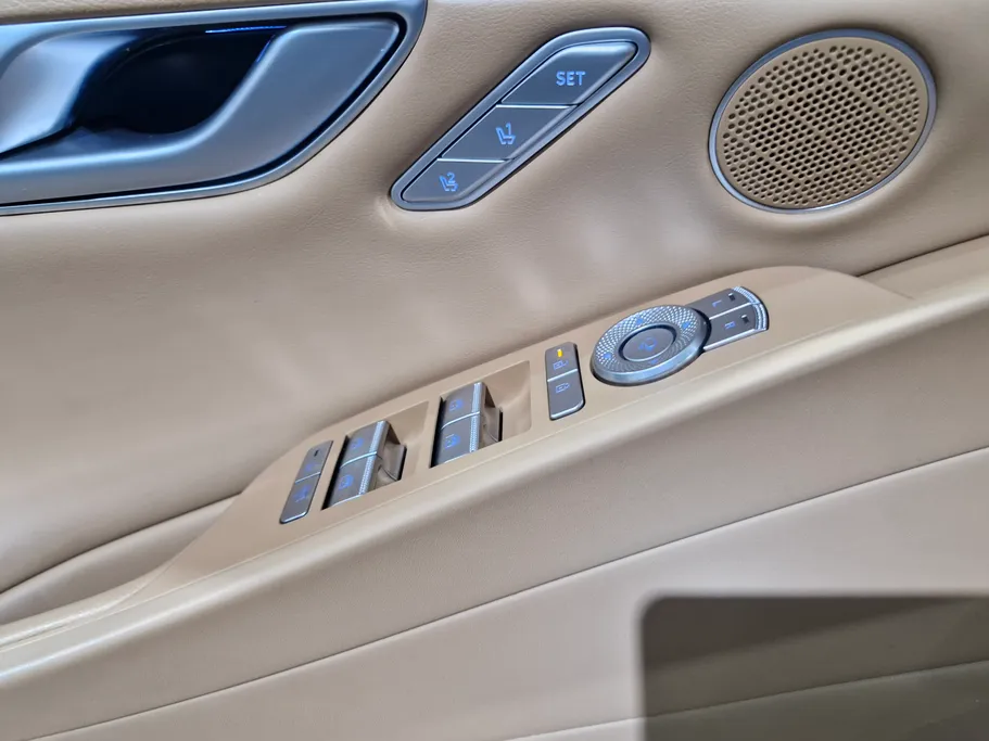 2025 Genesis G80 PRESTIGE 