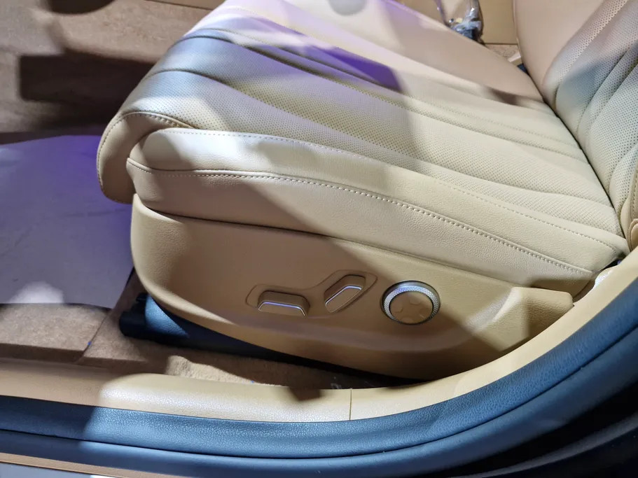 2025 Genesis G80 PRESTIGE 