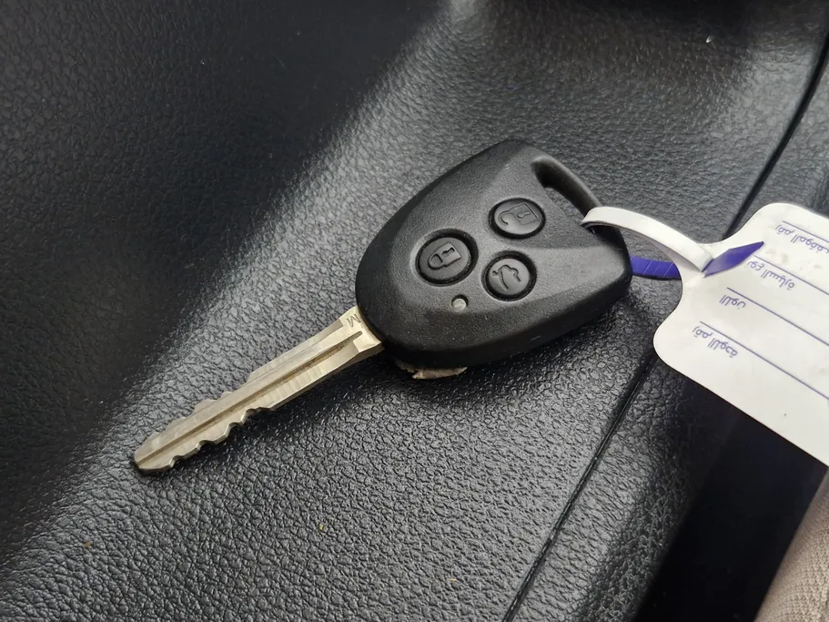 تويوتا يارس Y 2023 