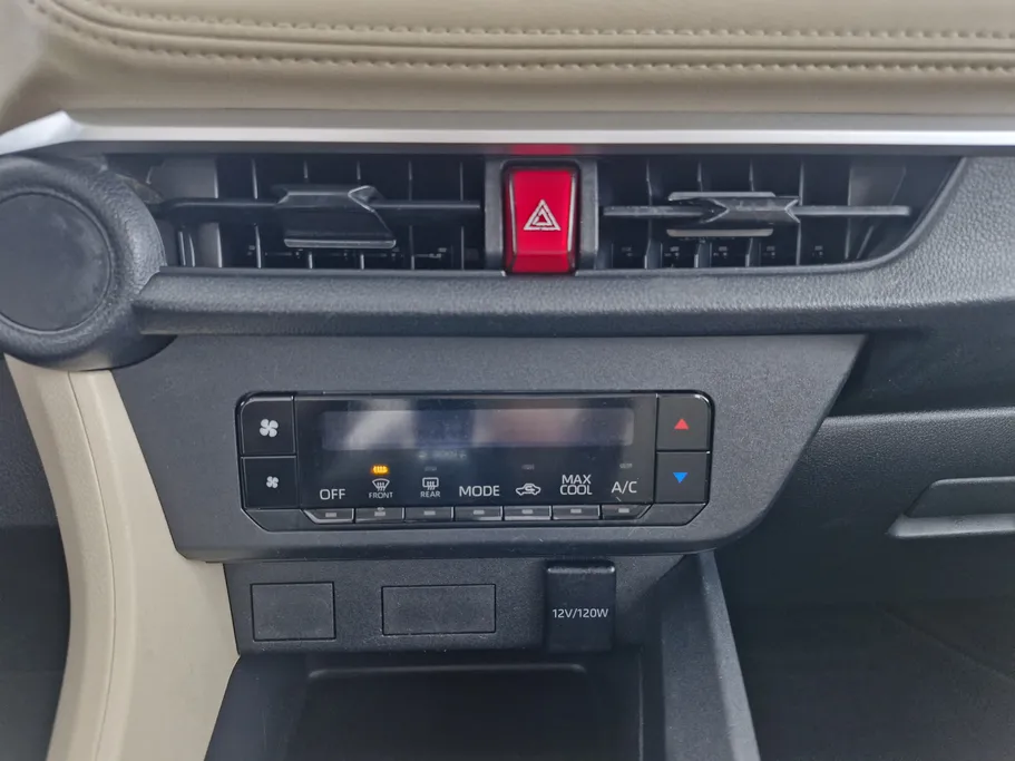 تويوتا يارس Y 2023 