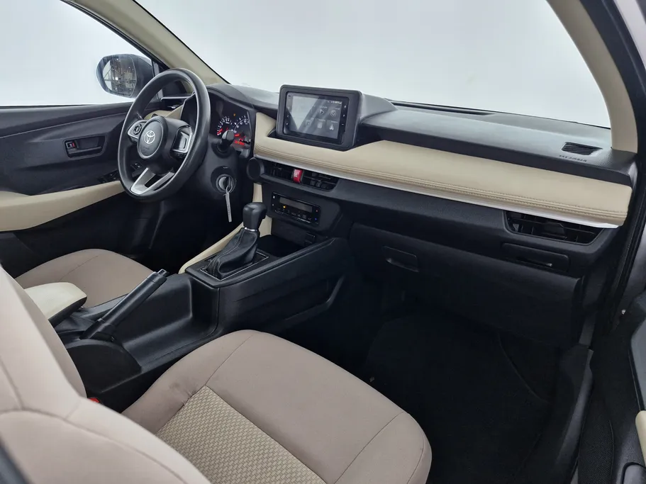 تويوتا يارس Y 2023 