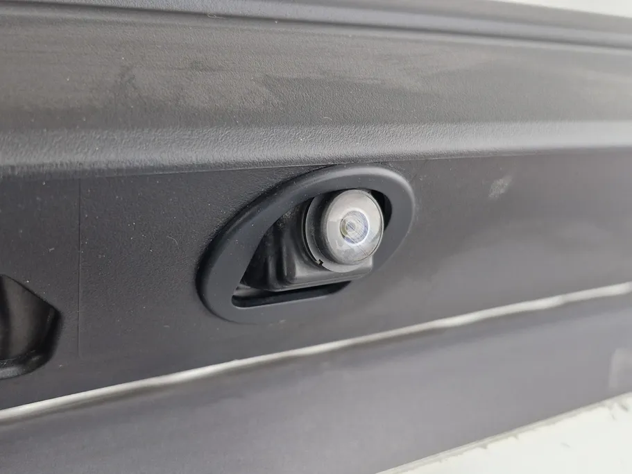 تويوتا يارس Y 2023 