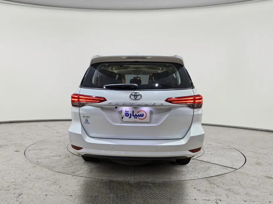 تويوتا فورتشنر GX2 4x2 2025 