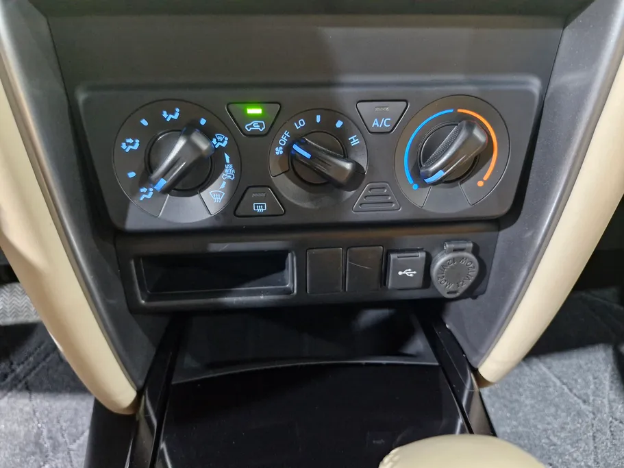 تويوتا فورتشنر GX2 4x2 2025 