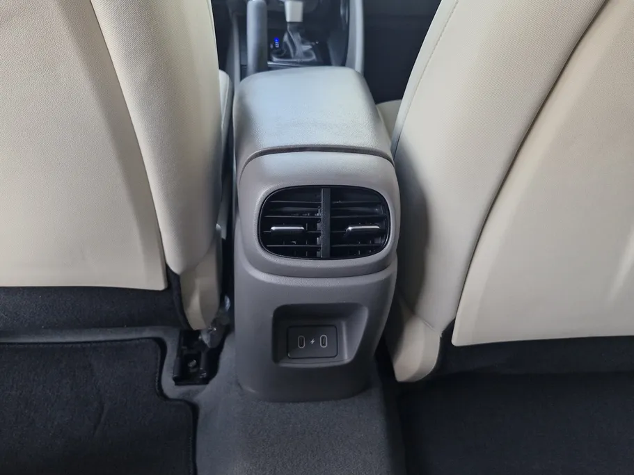 2024 Hyundai Elantra Smart 