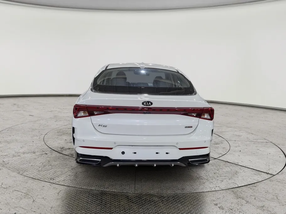 2020 Kia K5 GL 