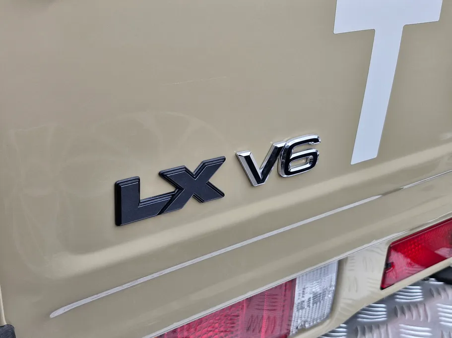 تويوتا شاص LX 2025 