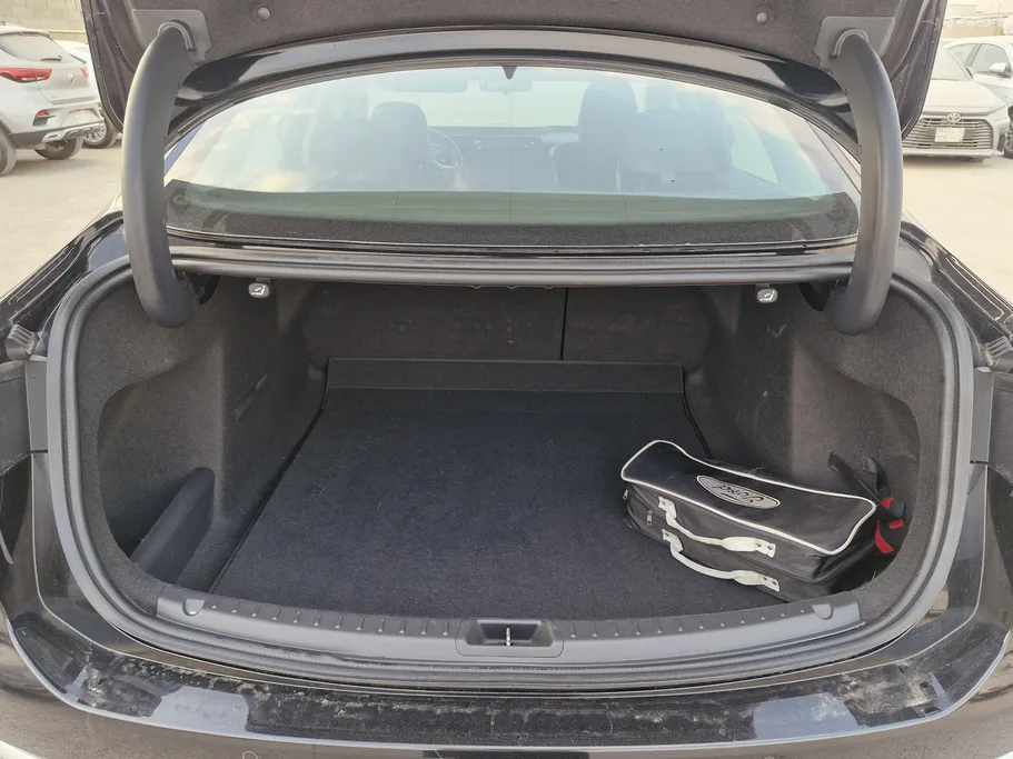 فورد تورس ترند الإصدار الجديد 2023 