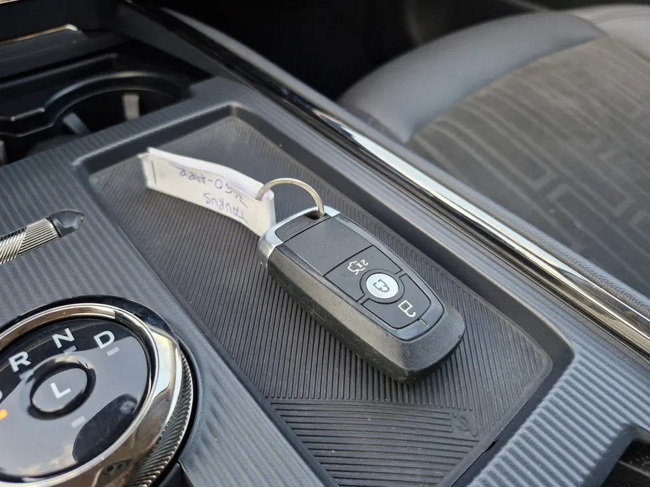 فورد تورس ترند الإصدار الجديد 2023 