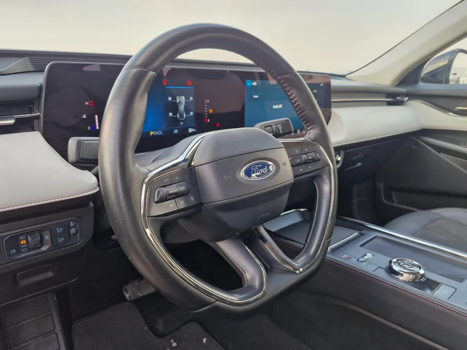 فورد تورس ترند الإصدار الجديد 2023 