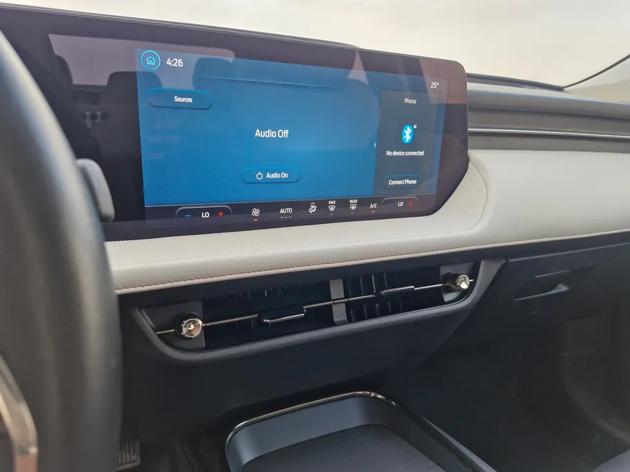 فورد تورس ترند الإصدار الجديد 2023 