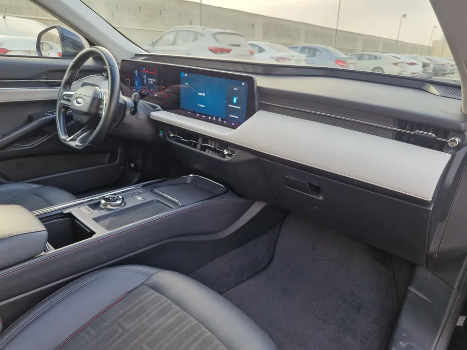 فورد تورس ترند الإصدار الجديد 2023 