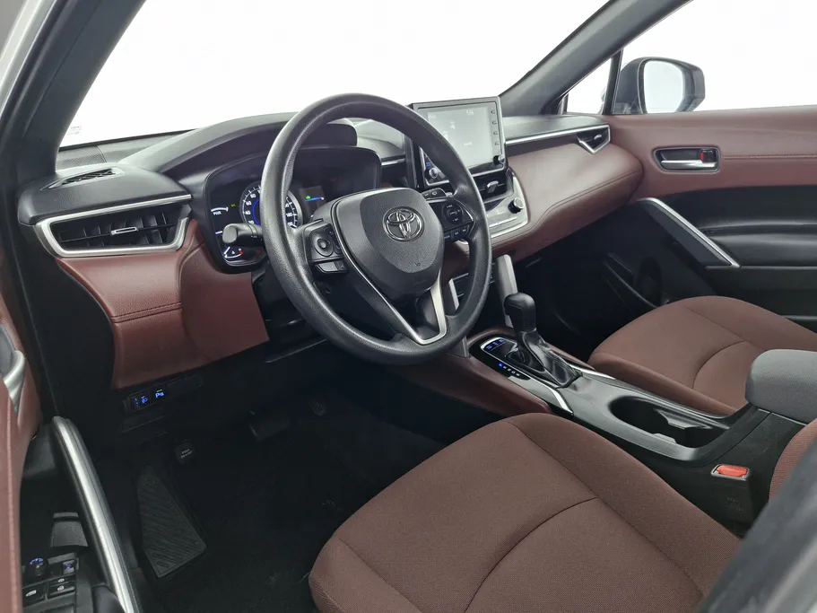 2024 Toyota Corolla Cross XLE HEV 