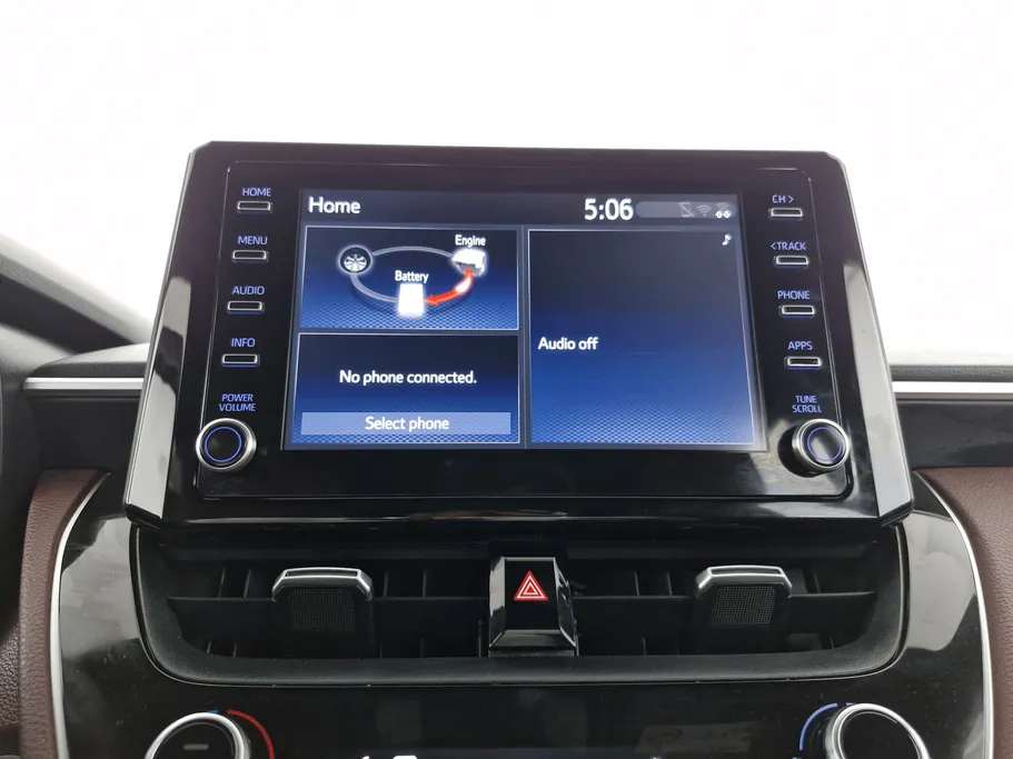 2024 Toyota Corolla Cross XLE HEV 