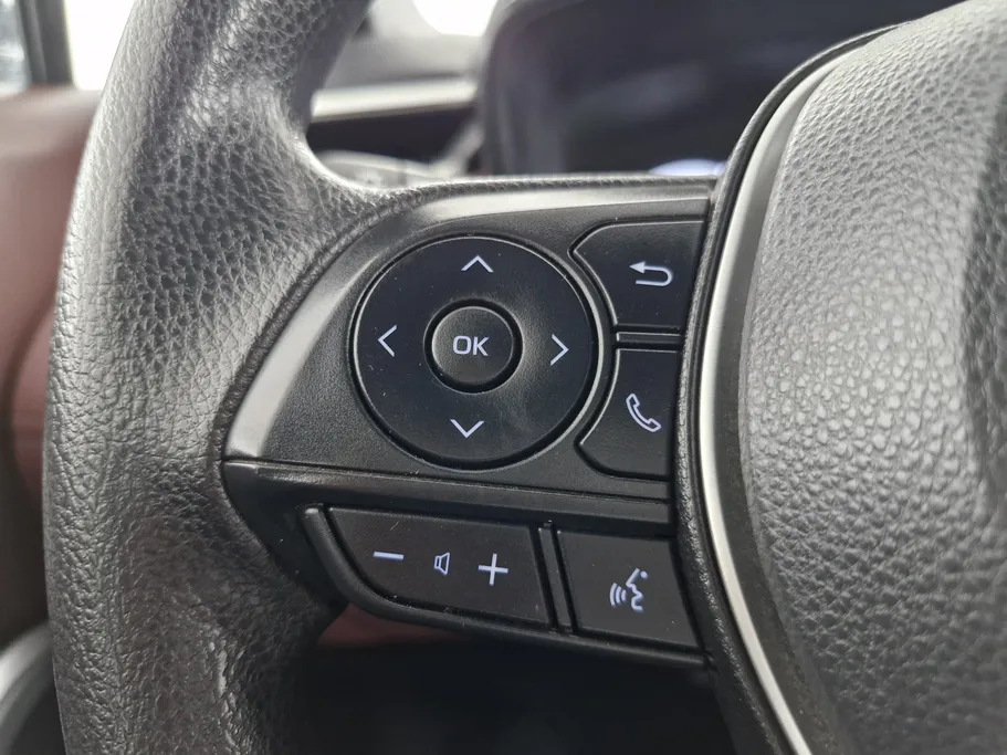 2024 Toyota Corolla Cross XLE HEV 