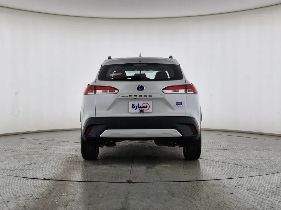 2024 Toyota Corolla Cross XLE HEV 