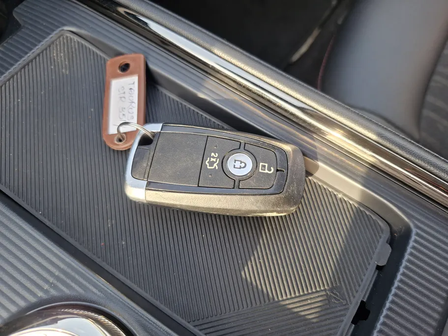 فورد تورس ترند الإصدار الجديد 2023 