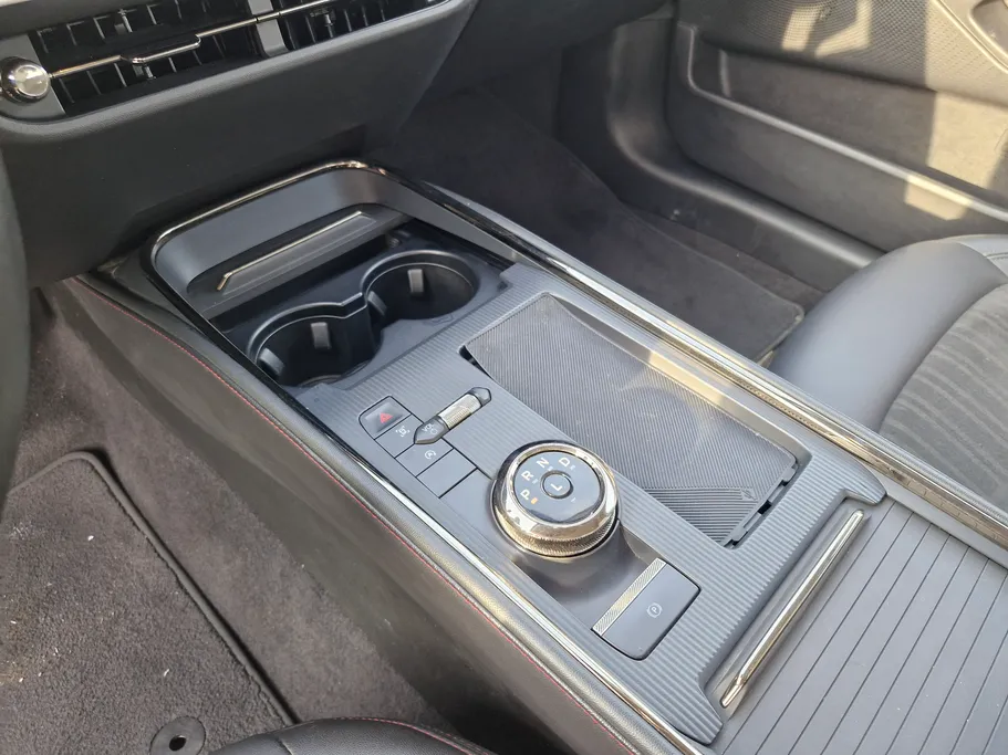 فورد تورس ترند الإصدار الجديد 2023 