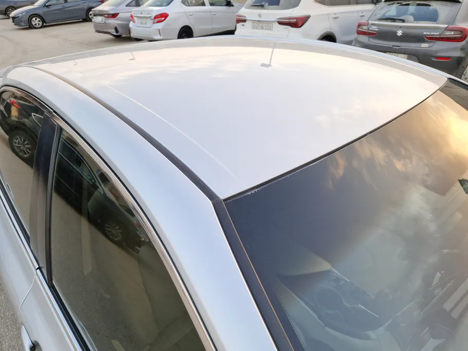 تويوتا كامري LE 2023 