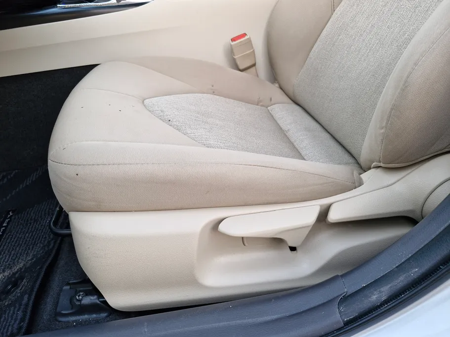 تويوتا كامري LE 2023 