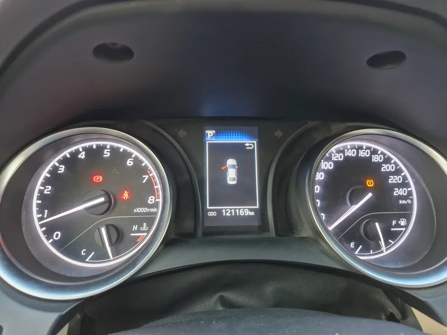 تويوتا كامري LE 2023 