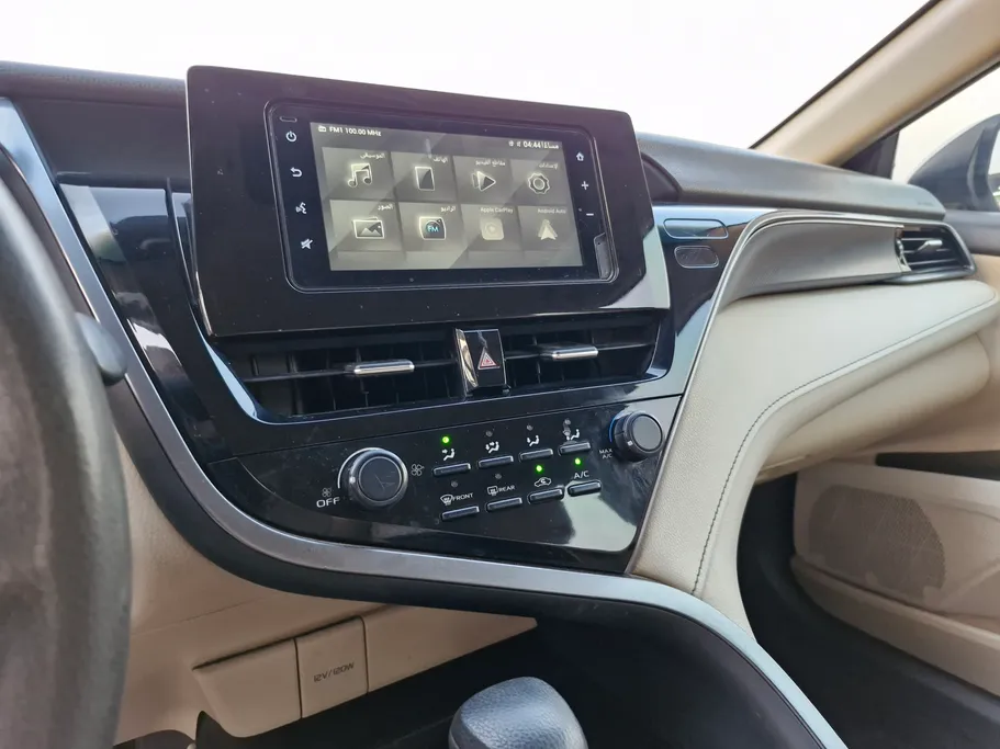 تويوتا كامري LE 2023 