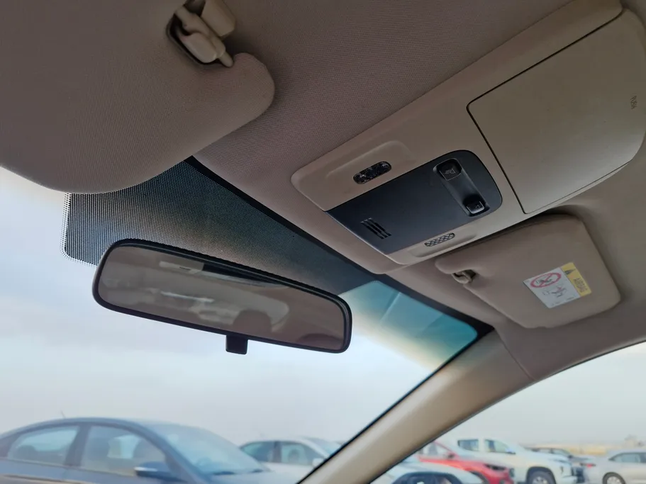 تويوتا كامري LE 2023 