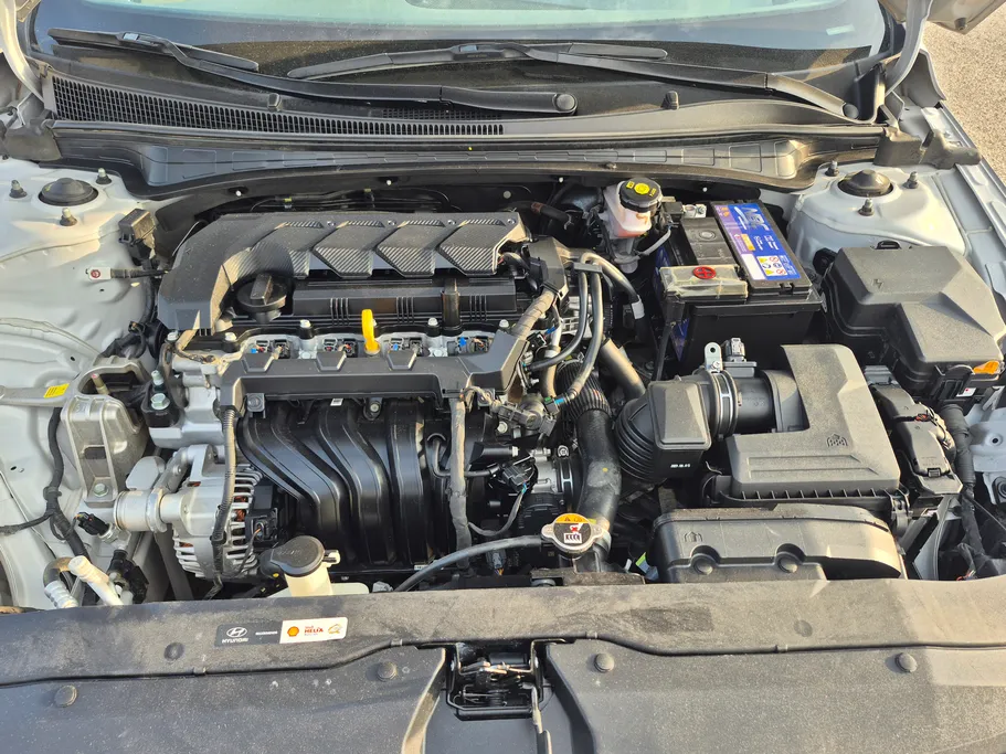 2024 Hyundai Elantra Smart 