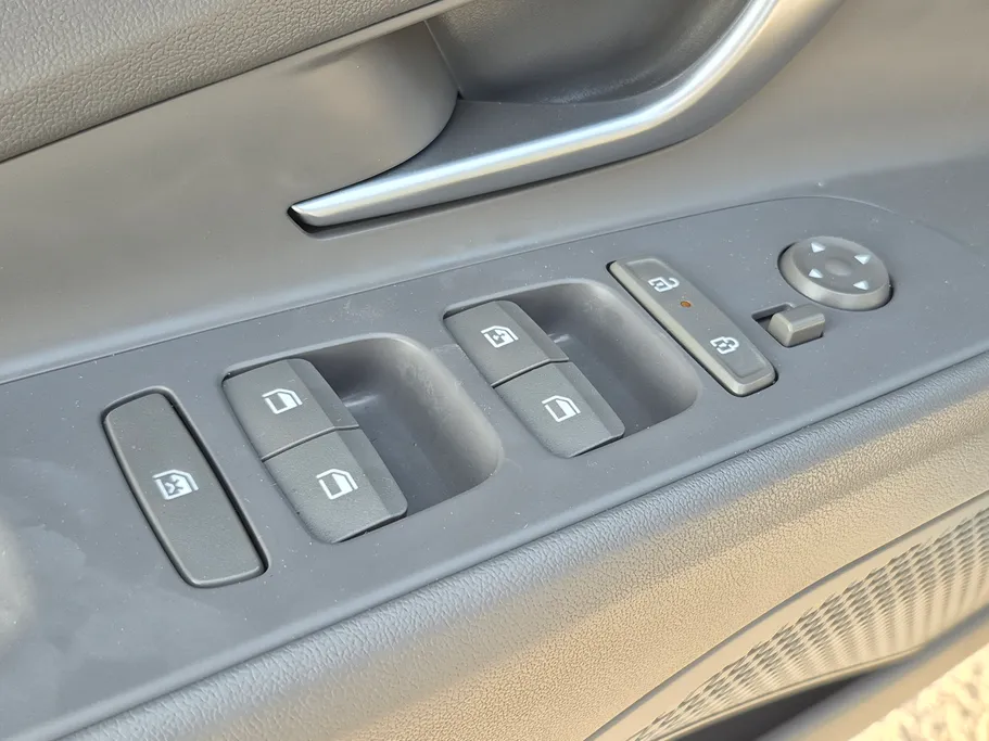 2024 Hyundai Elantra Smart 