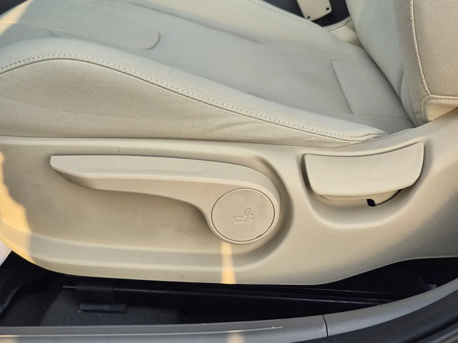 2024 Hyundai Elantra Smart 