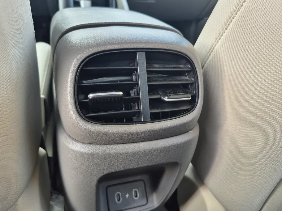 2024 Hyundai Elantra Smart 