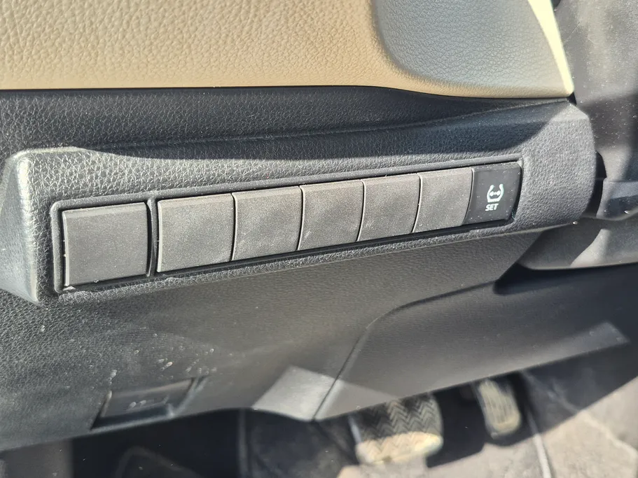 تويوتا كورولا XLI 2022 