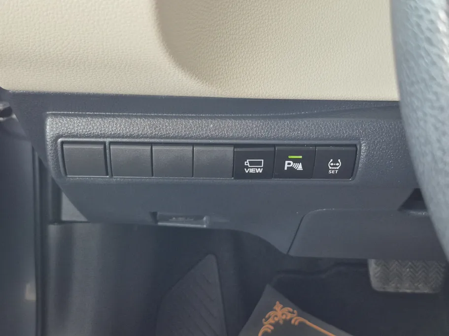 تويوتا كورولا XLI Executive Moonroof 2024 