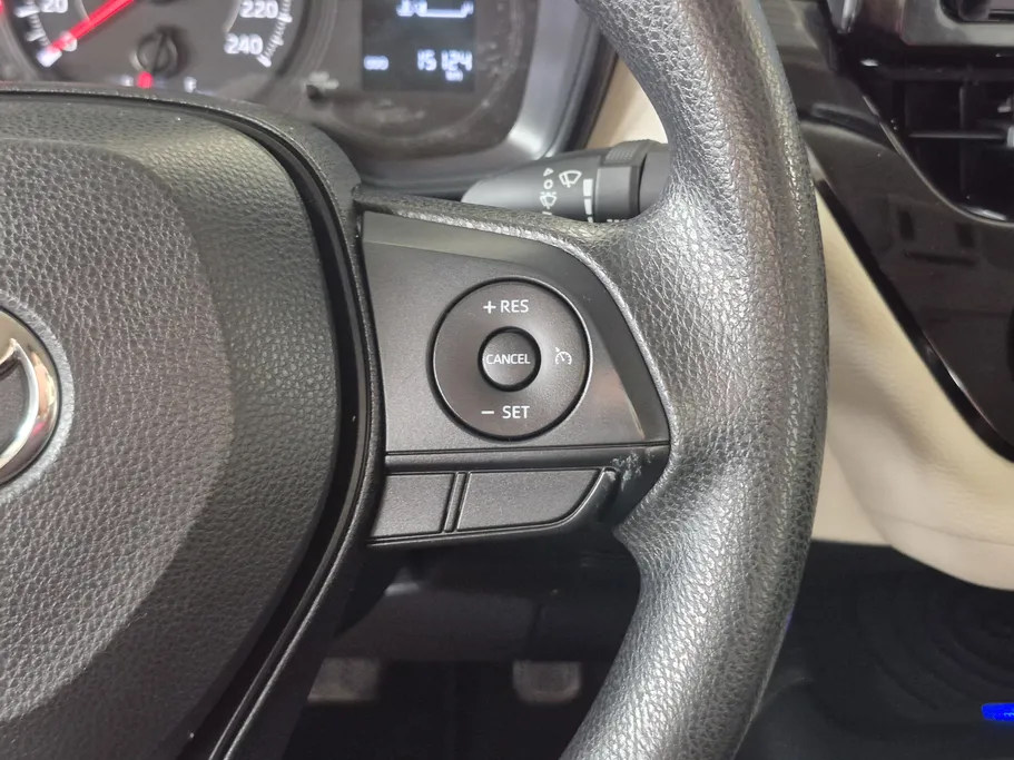 تويوتا كورولا XLI Executive Moonroof 2024 