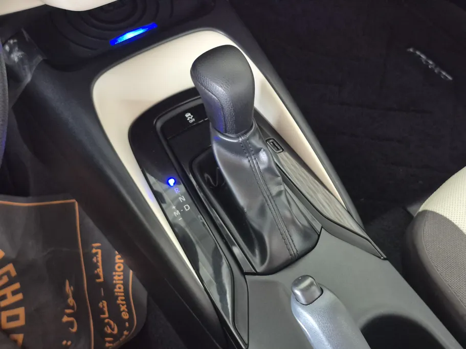 تويوتا كورولا XLI Executive Moonroof 2024 