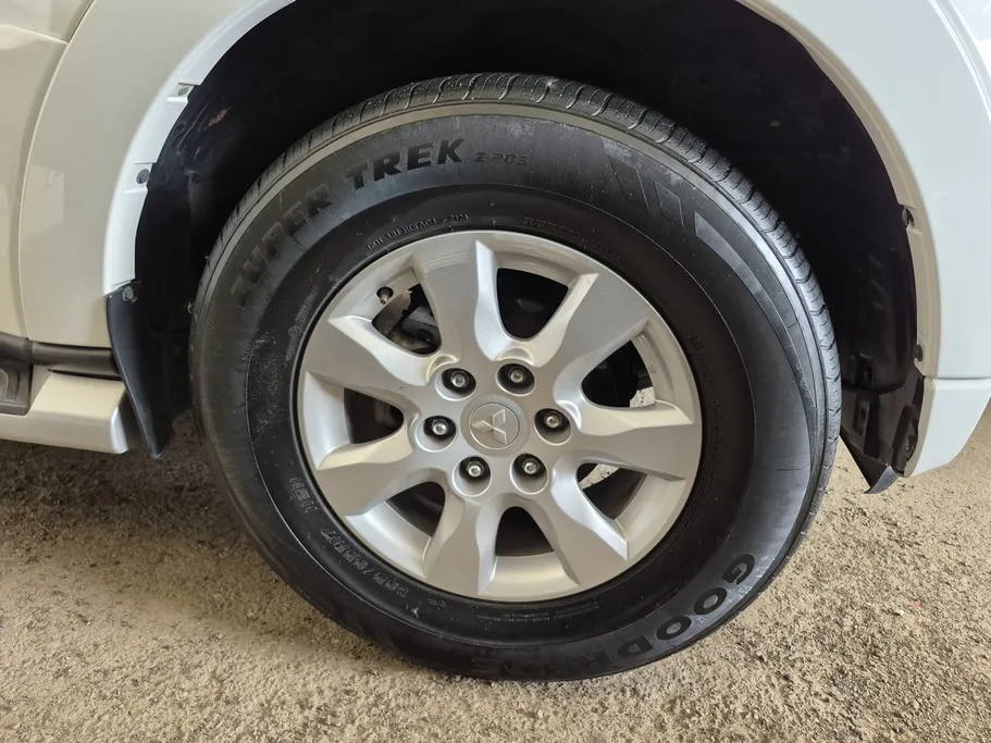 ميتسوبيشي باجيرو GLS 5Doors 2020 