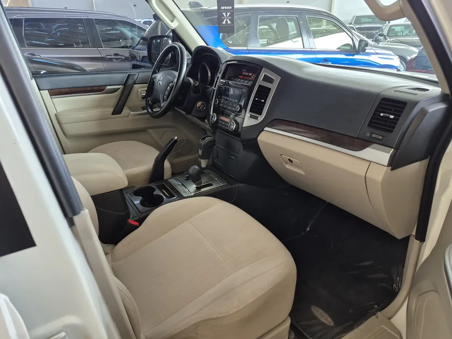 ميتسوبيشي باجيرو GLS 5Doors 2020 