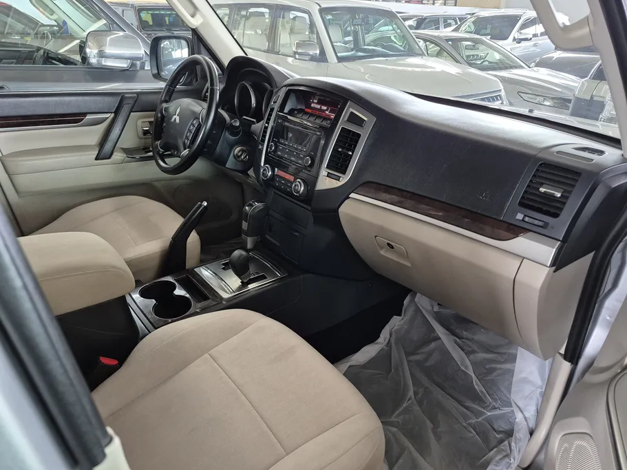 ميتسوبيشي باجيرو GLS 5Doors 2022 