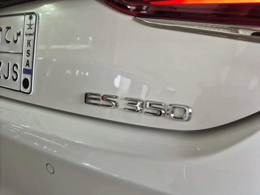 لكزس ES 350 DD Exclusive 2023 