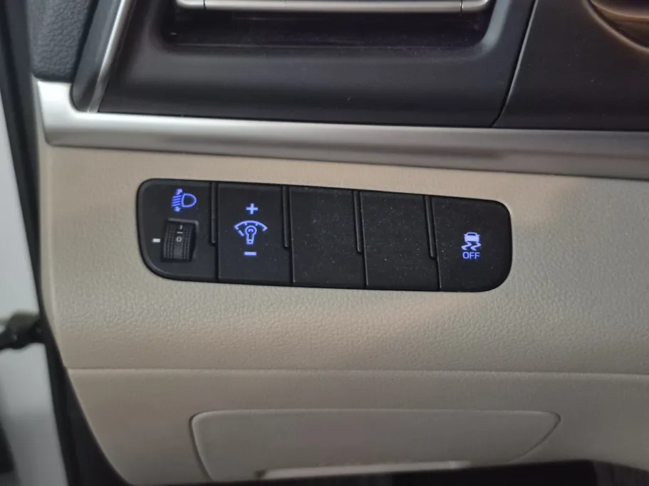 2020 Hyundai Elantra GL 